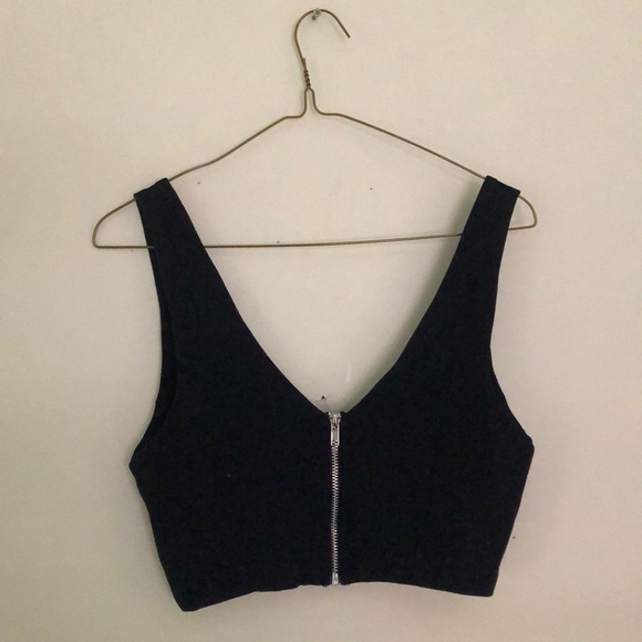 V line reversible crop - Picture 2 of 4